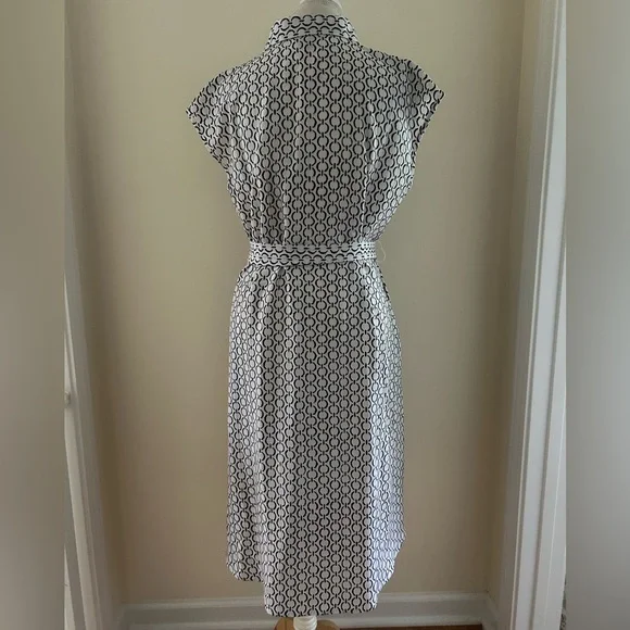 CUTE White w/Black/Brown Dress - Picture 6 of 7